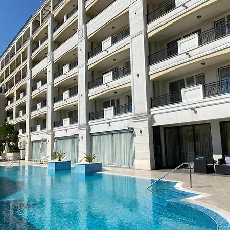 Private By The Sea With A Large Terrace In Hotel! Apartamento *