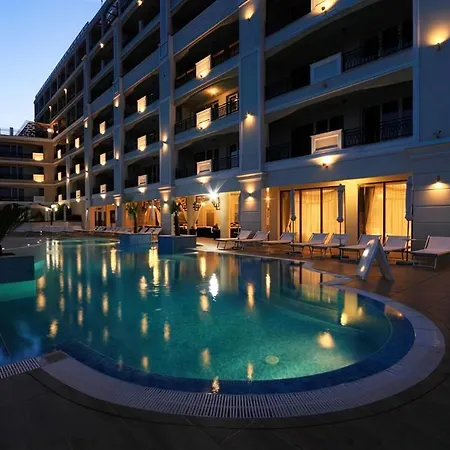 Apartment Private By The Sea With A Large Terrace In Hotel!