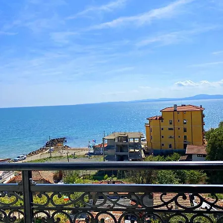 アパート Private By The Sea With A Large Terrace In Hotel! *