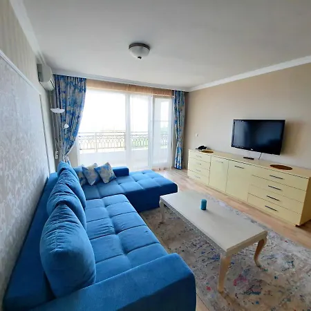 Private By The Sea With A Large Terrace In Hotel! アパート